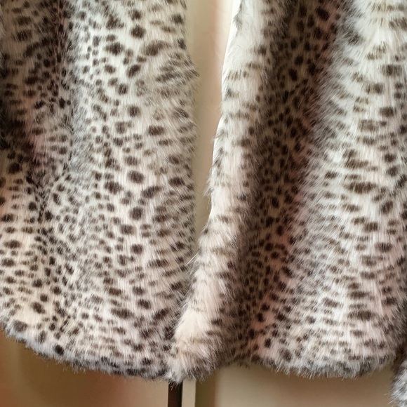 cupcakes & cashmere Spotted Faux Fur Teddy Jacket - Picture 4 of 7